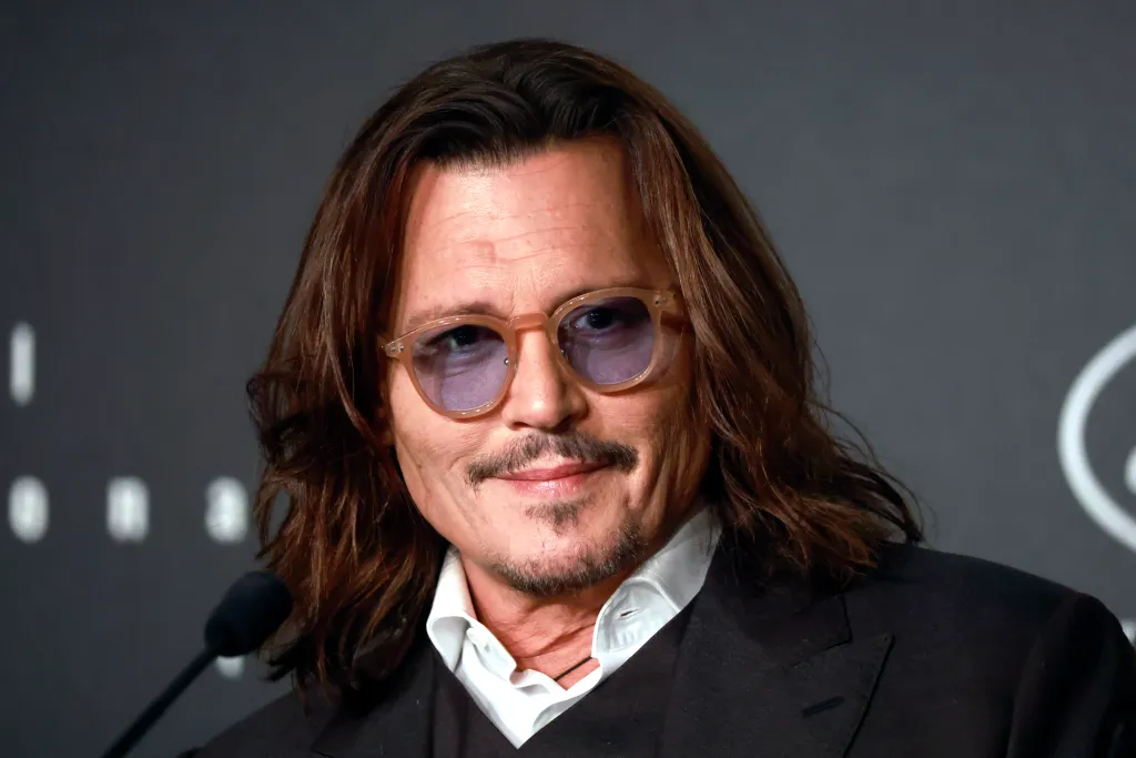 Johnny Depp Biography - The Celeb Guru